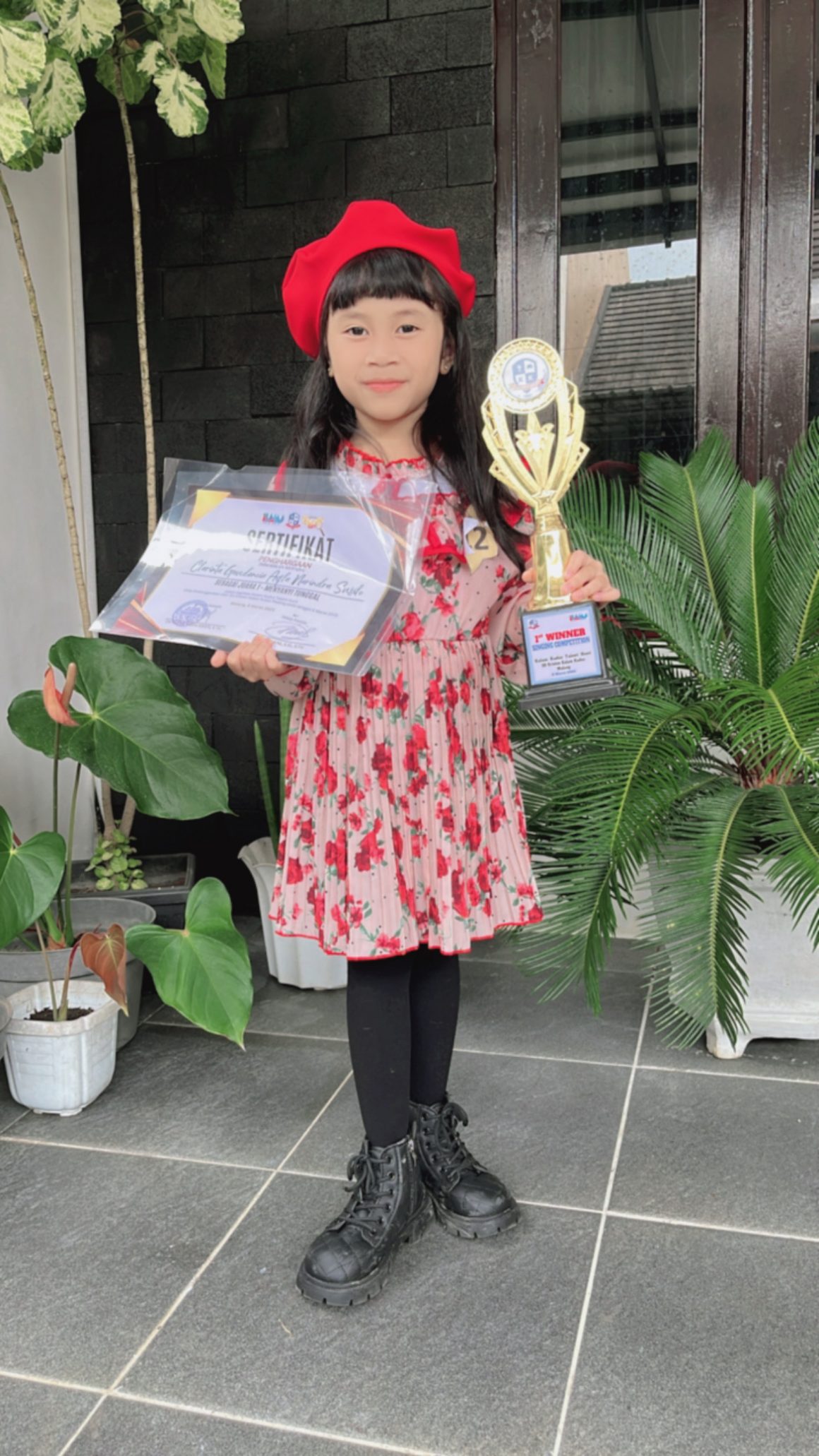 CLARINTA – JUARA 1 – LOMBA MENYANYI