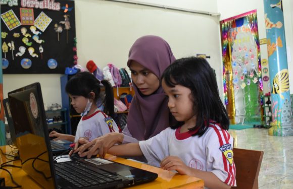 PEMBELAJARAN KOMPUTER PEMBELAJARAN KOMPUTER