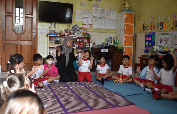 ENGLISH HABITUATION ENGLISH HABITUATION