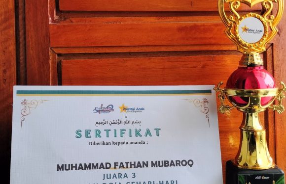 FATHAN – JUARA 3 – LOMBA HAFALAN DOA FATHAN – JUARA 3 – LOMBA HAFALAN DOA